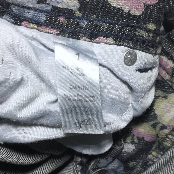 🍒5/$20🍒 g21 Floral Skinny Jeans. Cream - Picture 5 of 8